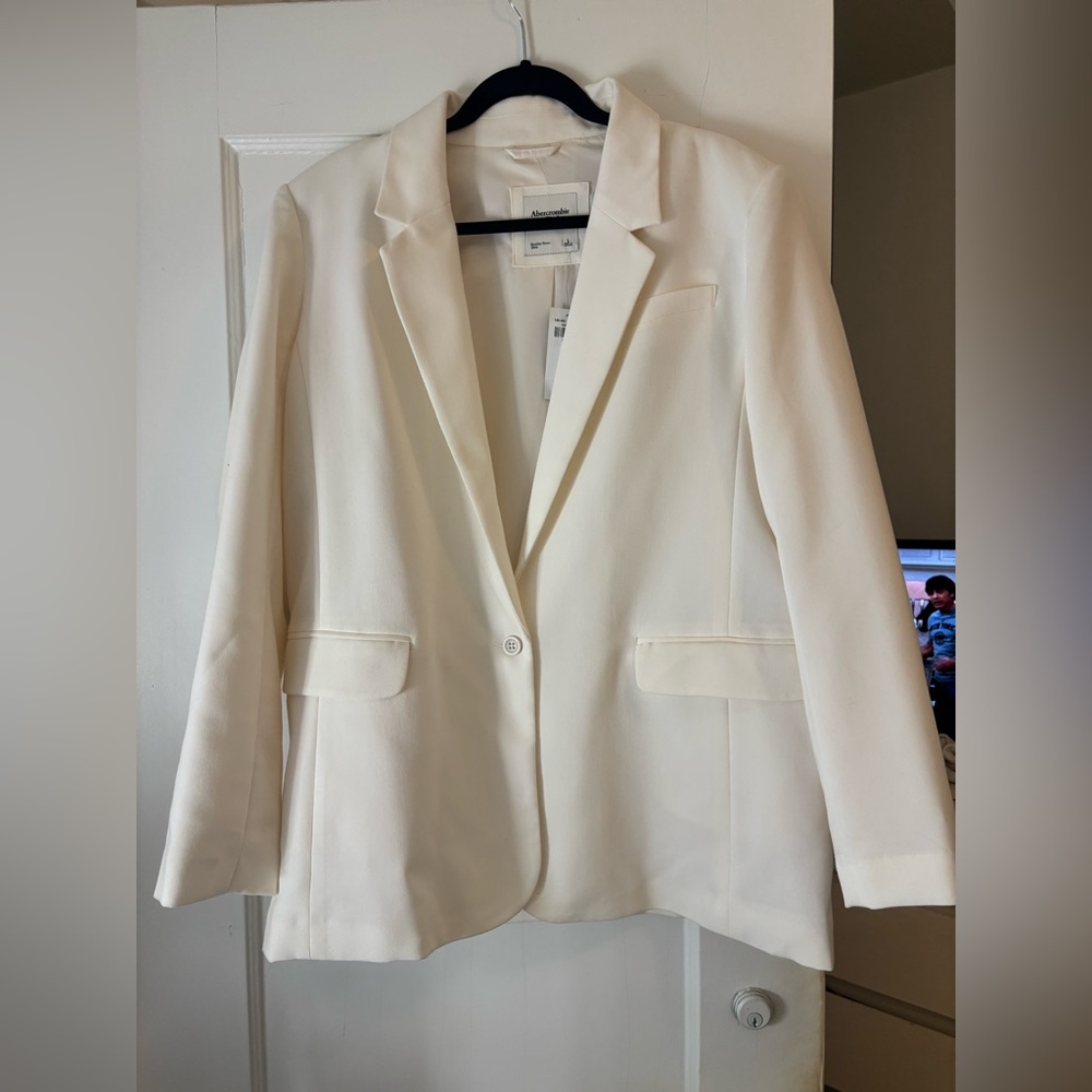 NWT abercrombie cream/white blazer